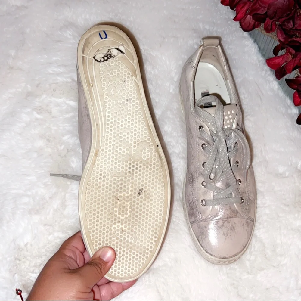 PAUL GREEN Silver Leather Pearl Stud Sneaker